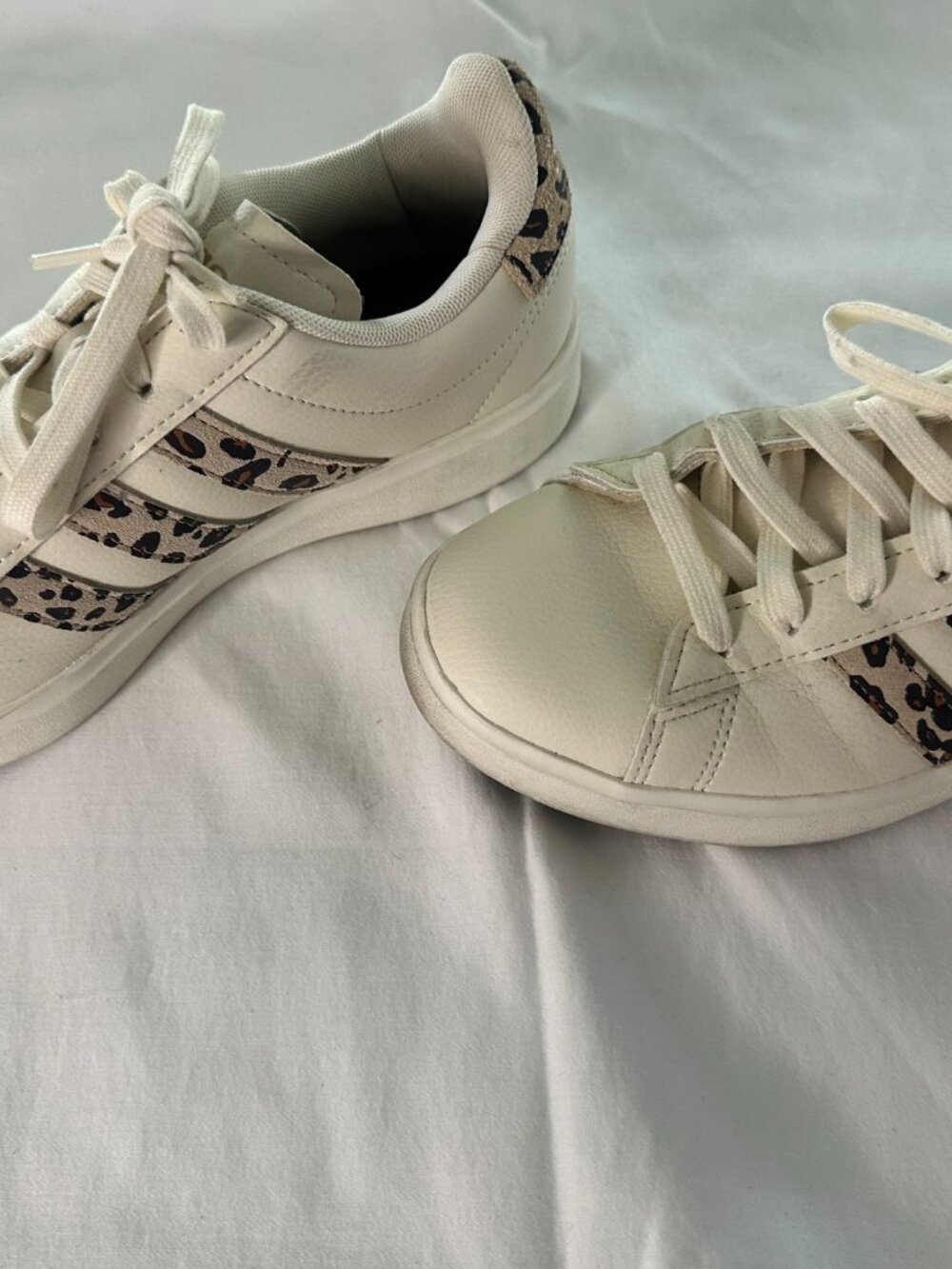 Adidas Grand Court White Leopard Print Sneakers | size 8 - Picture 4 of 6